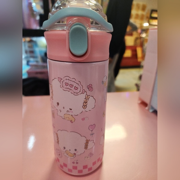 Sanrio water bottle - Picture 1 of 2
